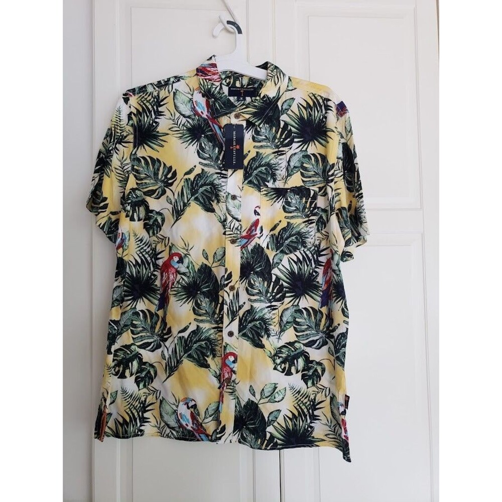 Margaritaville Hawaiian Shirt Island Wear Floral Parrots - Mens MEDIUM - NEW